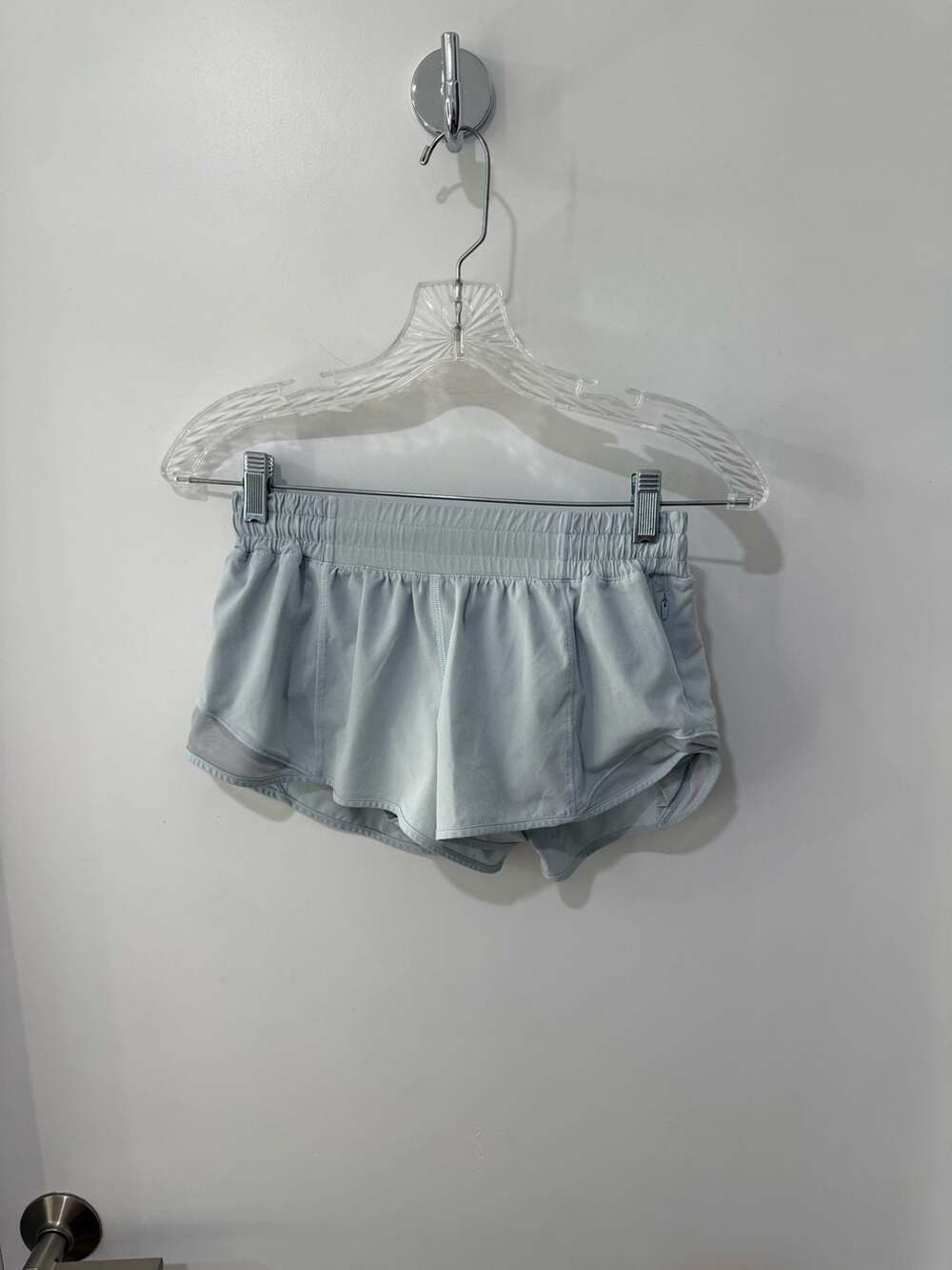 Lululemon Hotty Hot Low-Rise Short 2.5 inch